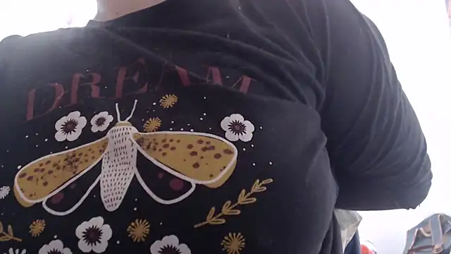 andreaisis2 online show from 10.28.25