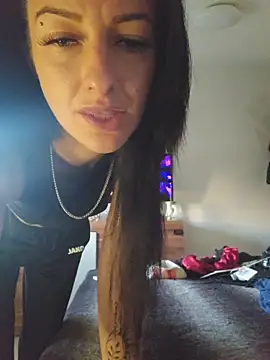 Snapshot of U_prolazu chatting on 04.07.26 U prolazu online show from 04.07.26