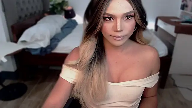 Snapshot of liaa_lurrecams chatting on 09.24.25 liaa lurrecams online show from 09.24.25