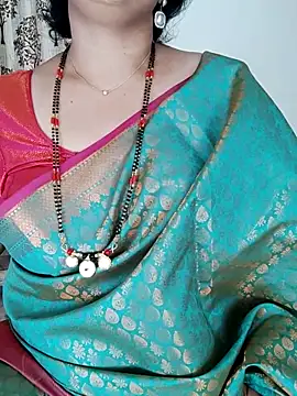 Snapshot of Indian_desi_wife chatting on 07.02.26 Indian desi wife online show from 07.02.26