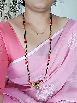 Snapshot of Indian_desi_wife chatting on 07.03.26 Indian desi wife online show from 07.03.26