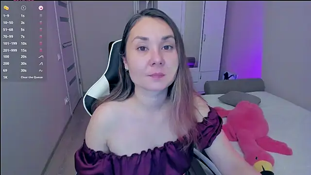 Snapshot of Devil_Mixi chatting on 10.22.25 Devil Mixi online show from 10.22.25