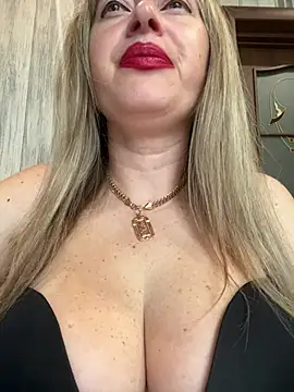 Kittenforyou online show from 06.04.26