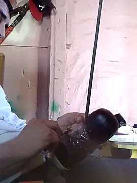 Snapshot of Wero4200 chatting on 10.24.25 Wero4200 online show from 10.24.25