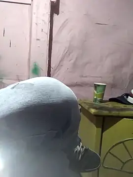 Snapshot of Wero4200 chatting on 10.25.25 Wero4200 online show from 10.25.25