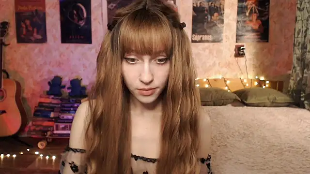 Friendly Ellie online show from 12.25.24
