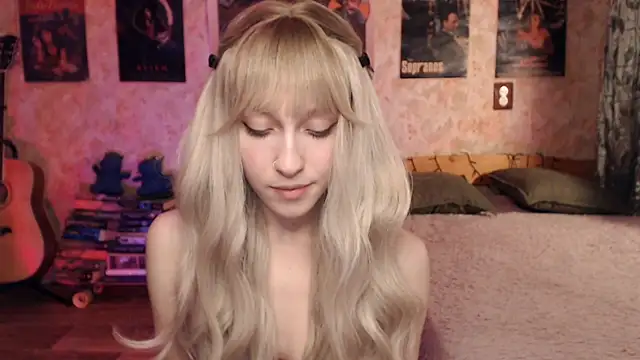 Friendly Ellie online show from 02.05.25