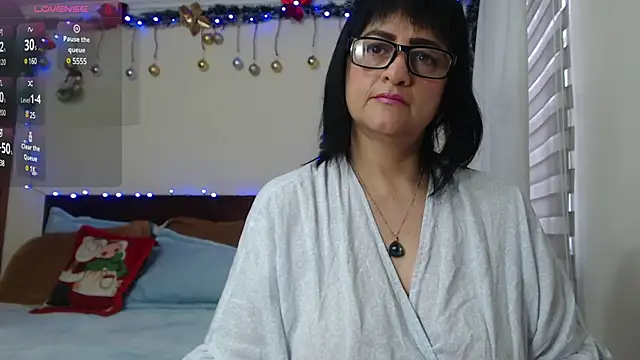 ISABEEL SOFIA01 online show from 12.26.24
