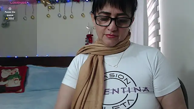 ISABEEL SOFIA01 online show from 01.04.25