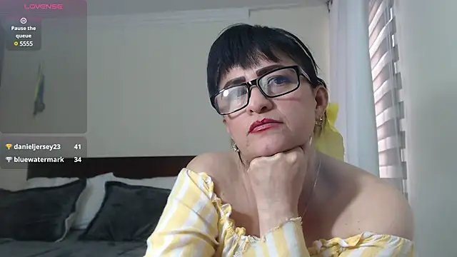 ISABEEL SOFIA01 online show from 01.31.25