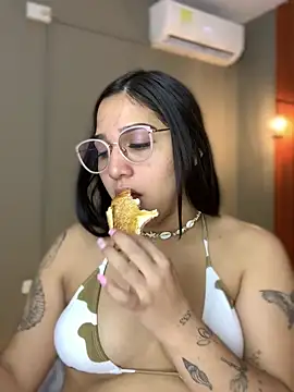 Amandanauty online show from 12.21.24