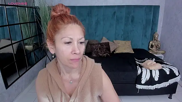 cintiagreyx online show from 02.18.26