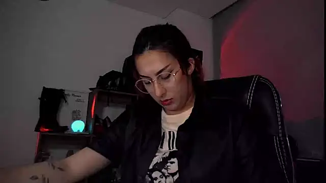 Snapshot of Scarlett_Sen chatting on 09.16.25 Scarlett Sen online show from 09.16.25