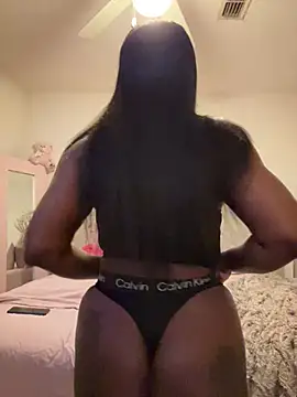 Snapshot of classy_ass chatting on 02.08.25 classy ass online show from 02.08.25