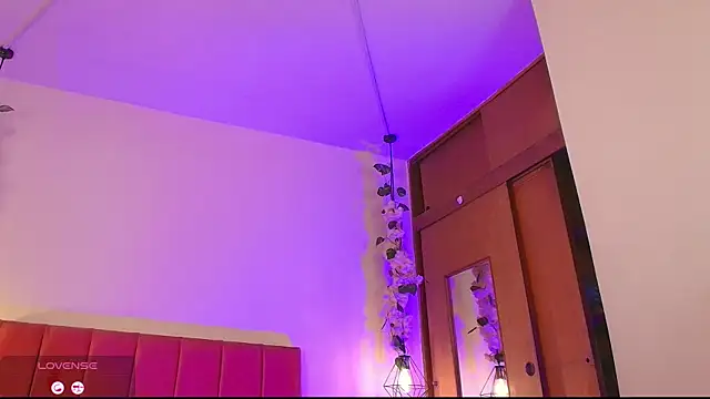 Athompzon online show from 02.13.26