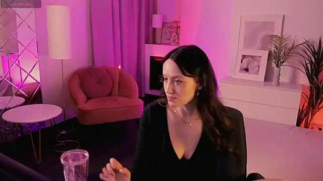 Snapshot of AgnesGoddess chatting on 09.26.25 AgnesGoddess online show from 09.26.25