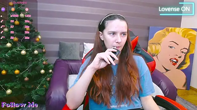 Snapshot of iris_nikhols chatting on 12.23.24 iris nikhols online show from 12.23.24