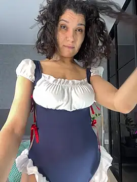 Snapshot of _CurlySue_ chatting on 02.08.25  CurlySue  online show from 02.08.25