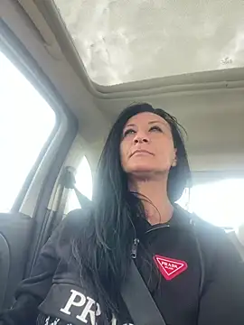 Luna-77 online show from 02.18.25