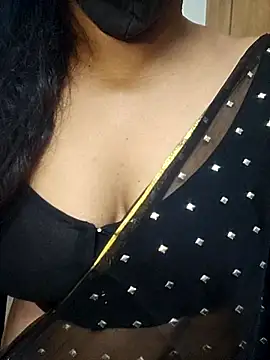 Snapshot of sexynayan23 chatting on 10.03.25 sexynayan23 online show from 10.03.25