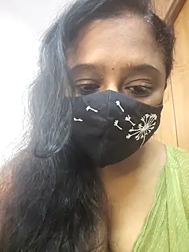 Snapshot of sexynayan23 chatting on 10.29.25 sexynayan23 online show from 10.29.25