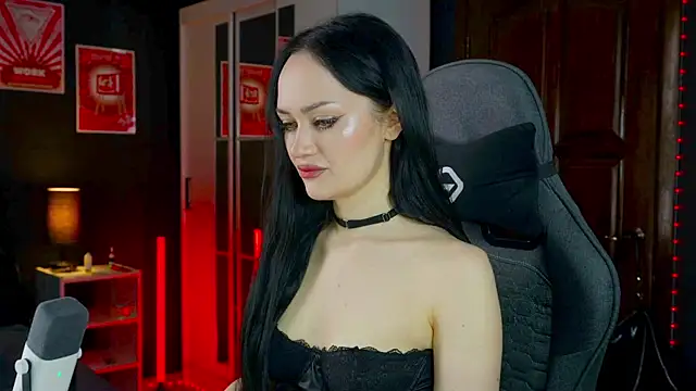 QueenAliss online show from 03.24.26