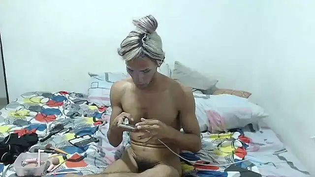 Snapshot of -Anarka- chatting on 04.12.26 -Anarka- online show from 04.12.26