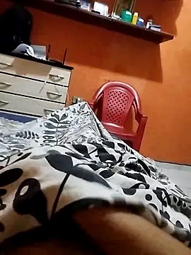 Snapshot of Emanuel45js chatting on 02.05.25 Emanuel45js online show from 02.05.25