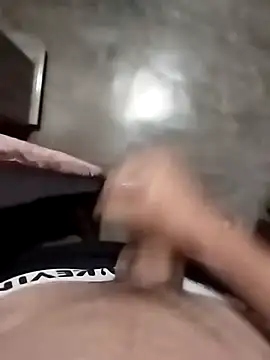 Snapshot of Emanuel45js chatting on 02.28.25 Emanuel45js online show from 02.28.25