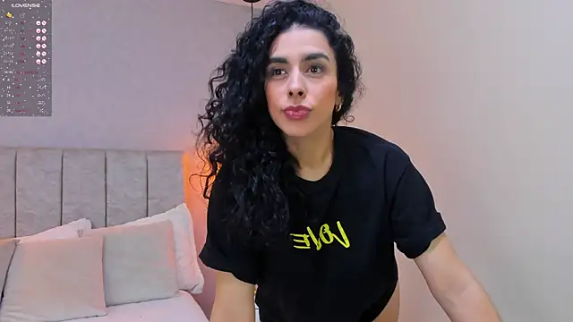 Snapshot of Maysoon_sabato chatting on 12.15.24 Maysoon sabato online show from 12.15.24