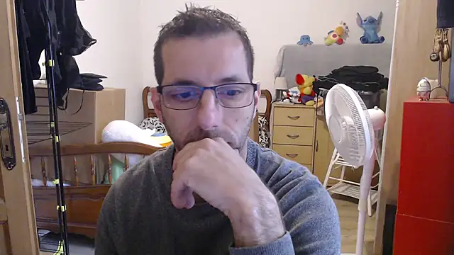 steph19x5 online show from 12.04.25