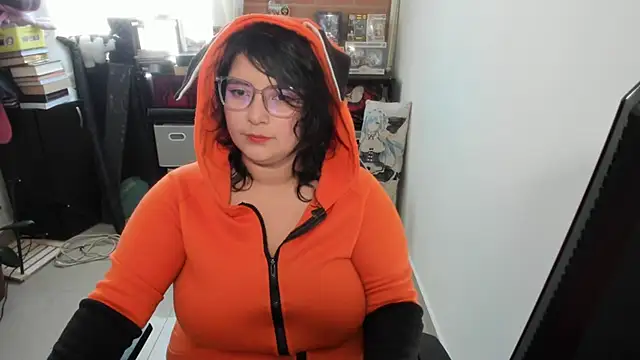 Snapshot of aika-dreams chatting on 10.01.25 aika-dreams online show from 10.01.25