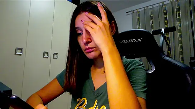 Snapshot of GodlyTheia chatting on 09.21.25 GodlyTheia online show from 09.21.25