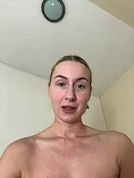 CutieEmy online show from 12.31.24