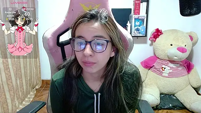 Maggie Fox3 online show from 12.07.24