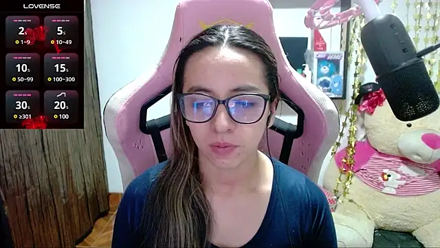 Maggie Fox3 online show from 02.08.25