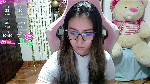 Maggie Fox3 online show from 10.18.25