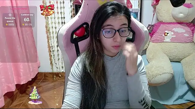 Maggie Fox3 online show from 11.20.25