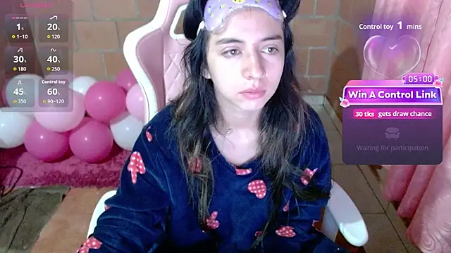 Snapshot of Maggie_Fox3 chatting on 06.14.26 Maggie Fox3 online show from 06.14.26