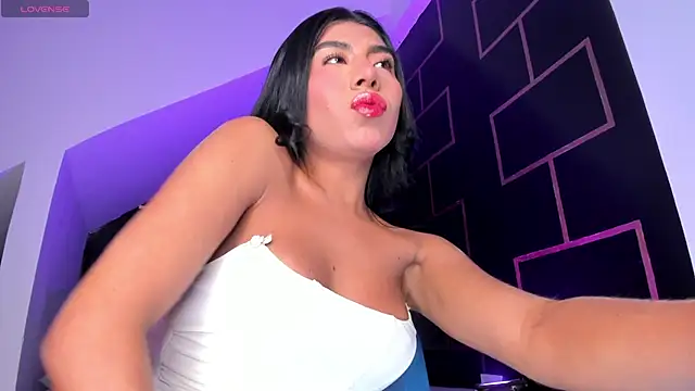 VictoriaVX online show from 12.19.25