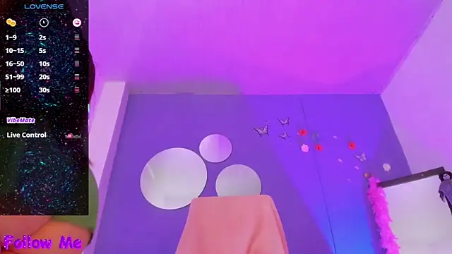 Snapshot of perla_hott1 chatting on 09.25.25 perla hott1 online show from 09.25.25