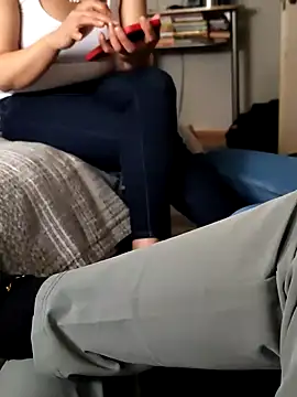 Snapshot of Consensustr chatting on 02.10.25 Consensustr online show from 02.10.25