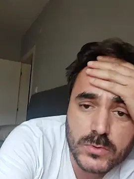 Snapshot of Consensustr chatting on 10.25.25 Consensustr online show from 10.25.25