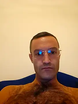 Snapshot of enricso chatting on 09.25.25 enricso online show from 09.25.25