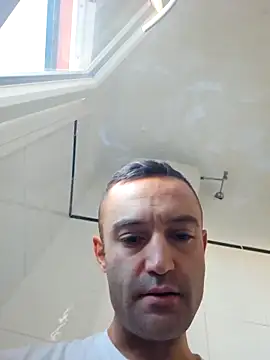 Snapshot of enricso chatting on 10.08.25 enricso online show from 10.08.25