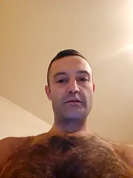 Snapshot of enricso chatting on 10.25.25 enricso online show from 10.25.25