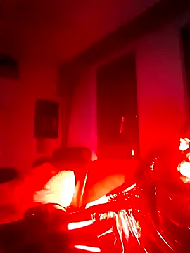 Crystalbitchx online show from 10.16.25