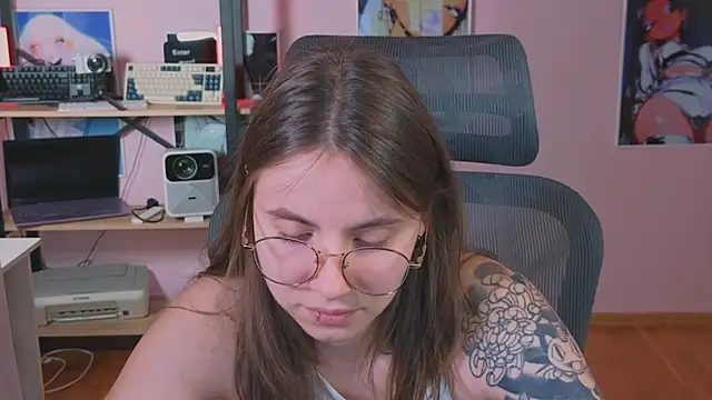  AnnaStark  online show from 04.18.26