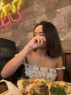 Snapshot of Irina_Grant chatting on 12.08.24 Irina Grant online show from 12.08.24