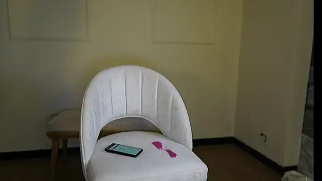 Snapshot of Irina_Grant chatting on 03.11.25 Irina Grant online show from 03.11.25